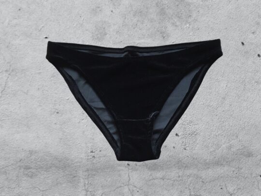 Slip „Inge“ Samt - schwarz